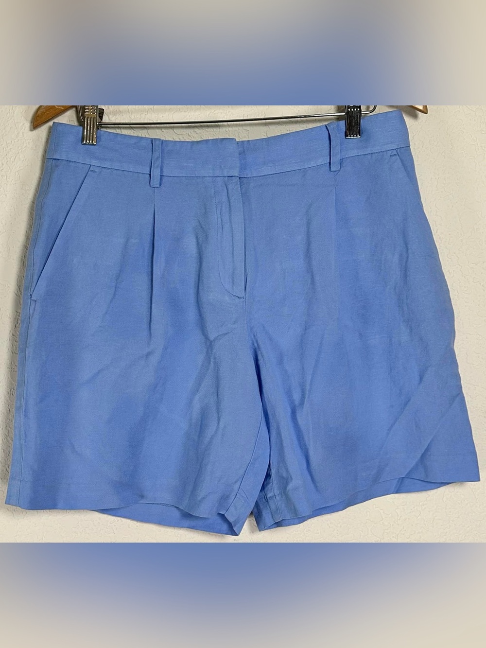 Light Blue Linen-Blend Shorts with Pleats